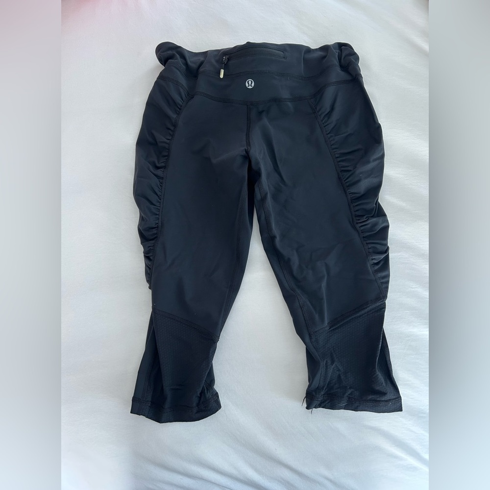 LULULEMON ruched cropped legging